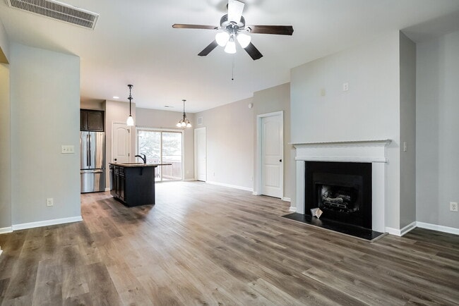 Foto del edificio - 62 Dropseed Ln