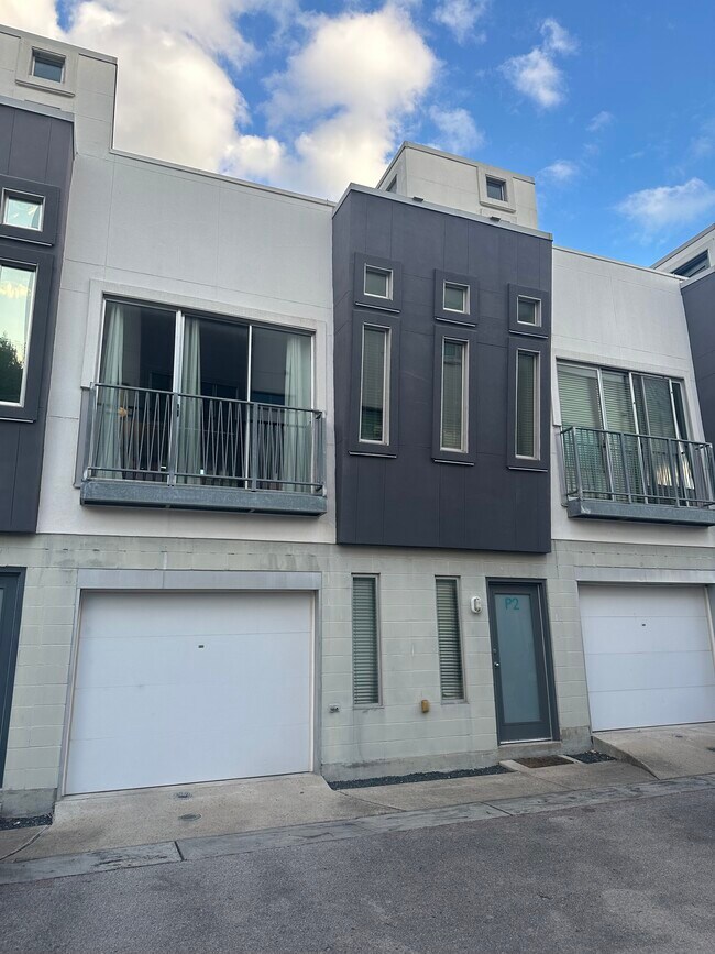 Foto del edificio - 4801 S Congress Ave