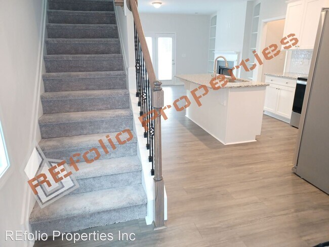 Building Photo - 4 br, 2.5 bath House - 32 Patagonia Place