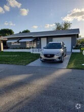 Building Photo - 4812 NW 49th Pl
