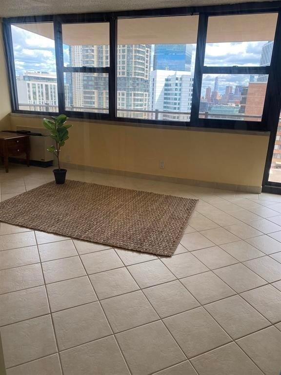 Foto del edificio - 280 Marin Blvd