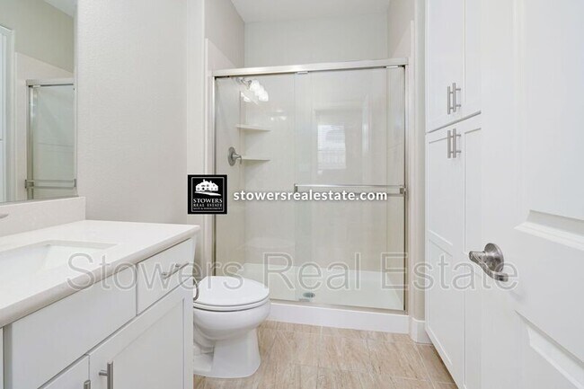 Foto del edificio - 3092 Maguire Way