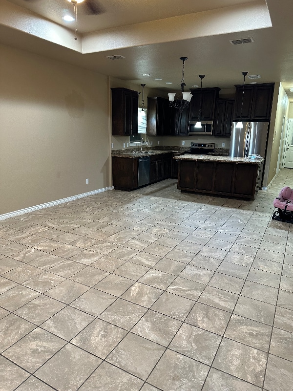 Building Photo - 1019 Tesoro Hills