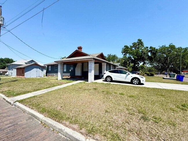 Foto del edificio - 1047 Sycamore St