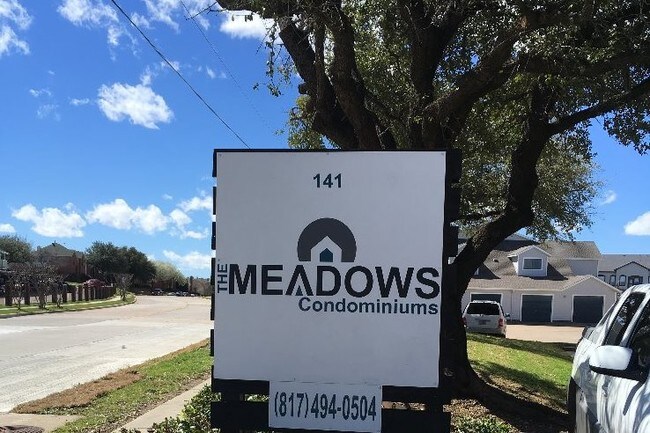 Building Photo - Meadows Condos