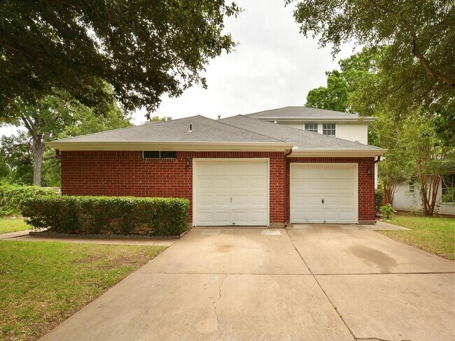 Foto del edificio - 8013 Willet Trail