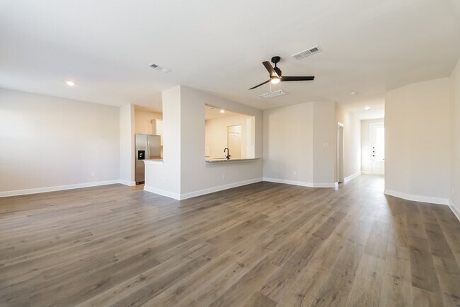 Foto del edificio - 1104 Princeton Hts Blvd