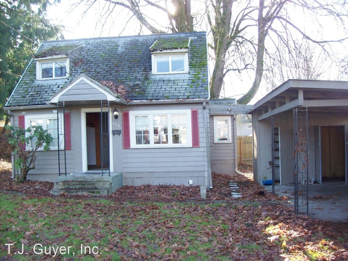 2 br, 1 bath House 639 NW Hawthorne Pl House Rental in Chehalis, WA
