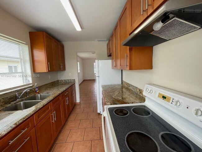 Foto del edificio - 10104 SW 20th St