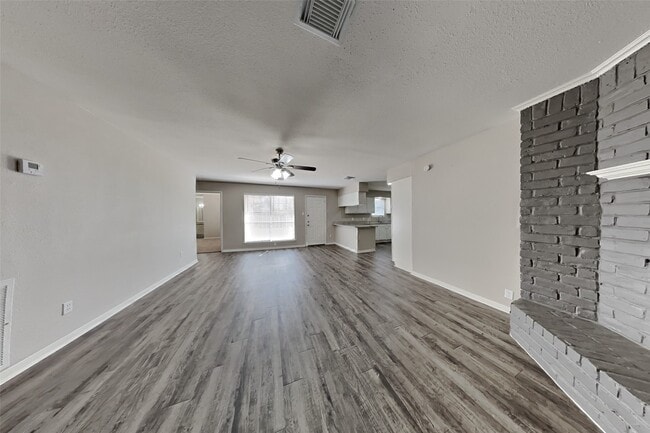 Foto del edificio - 9615 Orangevale Dr