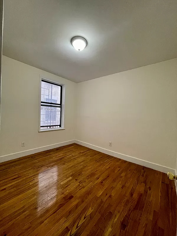 Building Photo - 610 W 139th St