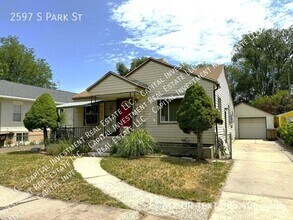 Building Photo - 2597 S Park St