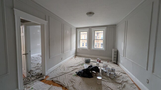 Foto del edificio - Bright, Spacious Allston 2-bed Near the T