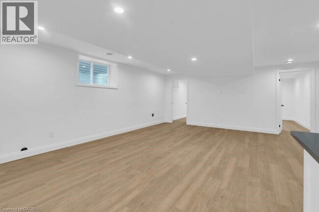 Building Photo - 54 Wilhelm St