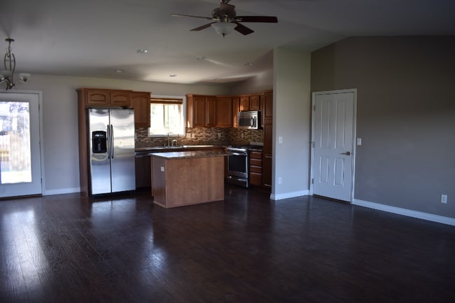 Building Photo - 3866 Foxtail Ln