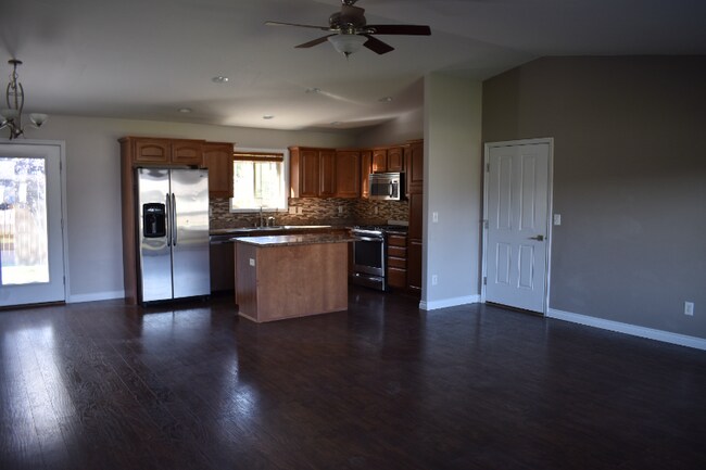 Foto del edificio - 3866 Foxtail Ln