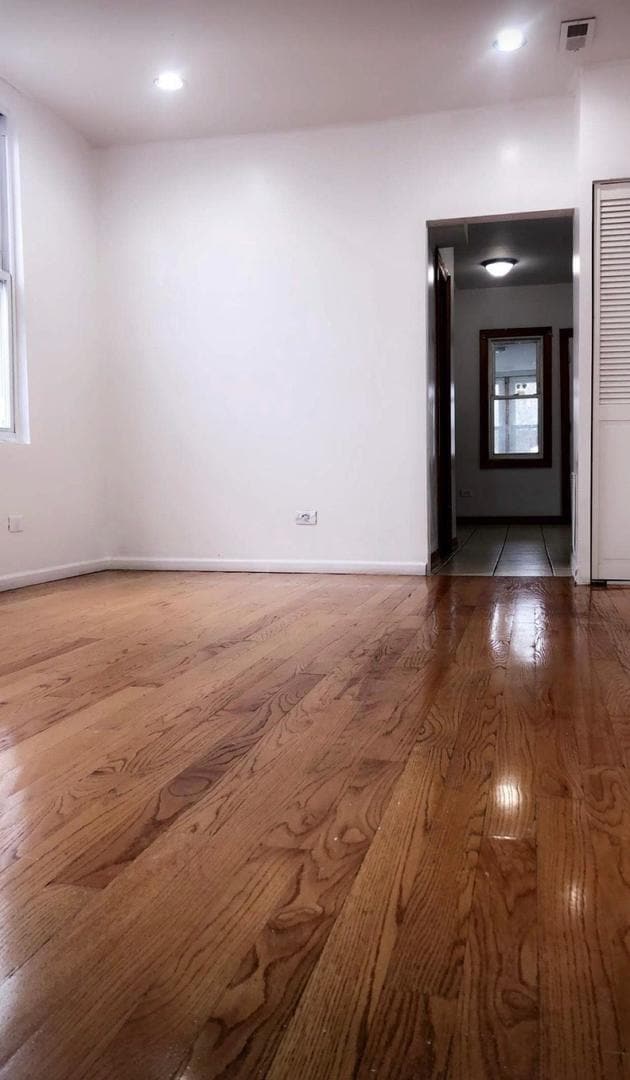Foto del edificio - 1828 N Pulaski Rd