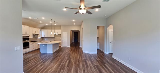 Building Photo - 2720 Southampton Dr