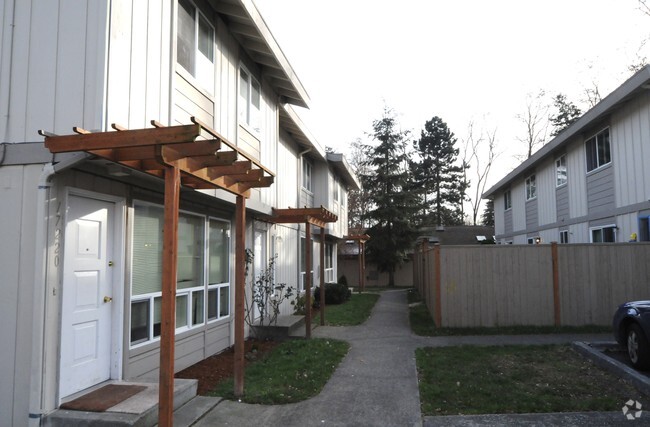 Building Photo - North Country Apartments