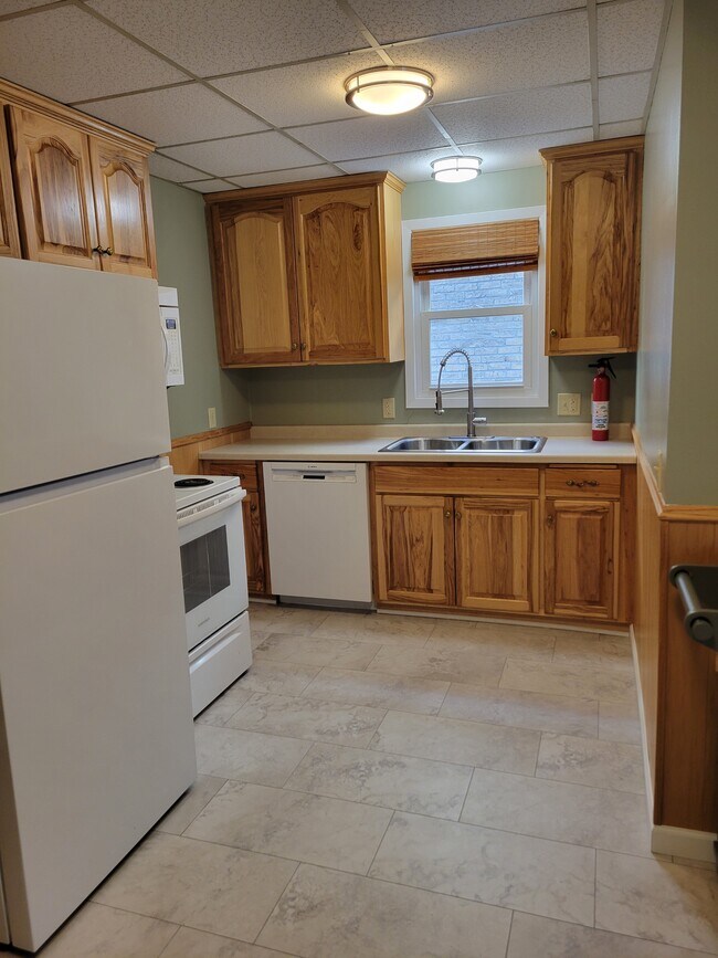 Foto del edificio - 60 Birch Ave S