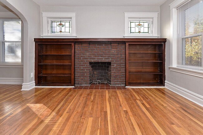Foto del edificio - 5332 Bancroft Ave