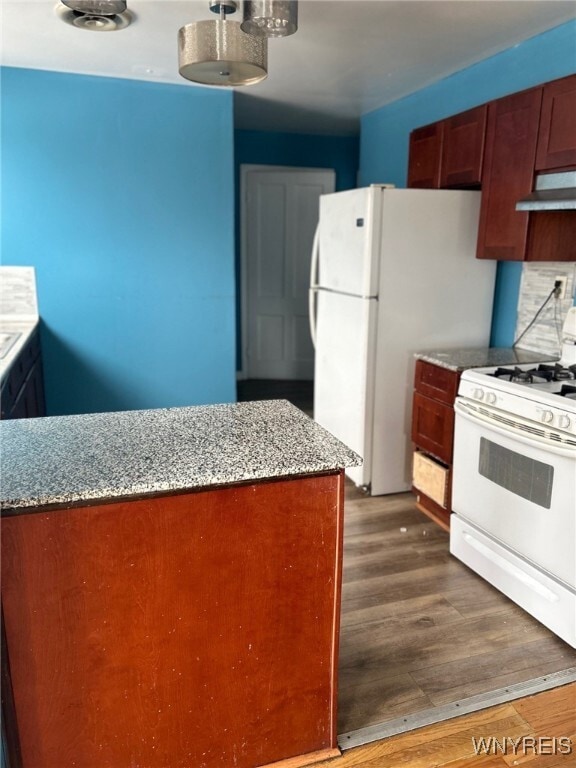 Foto del edificio - 203 W Delavan Ave