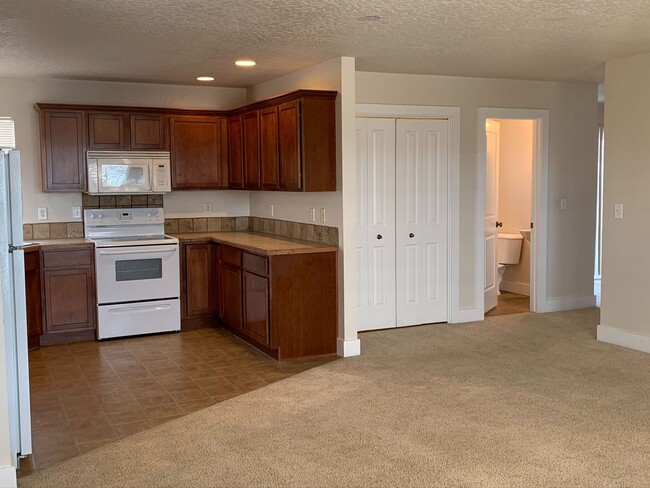 Building Photo - 720 Triumph Dr