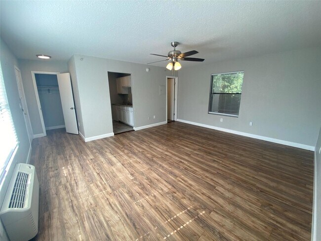 Foto del edificio - 701 W Sycamore St