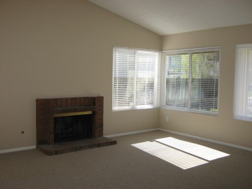 Building Photo - 27702 Sequoia Glen Dr