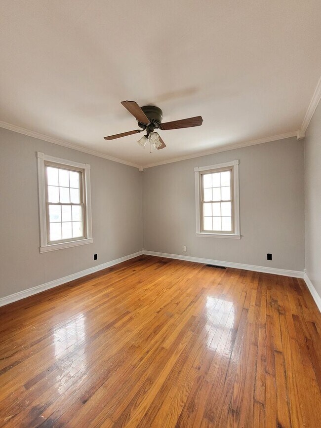 Building Photo - Spacious 3 Bedroom 2 Bath home!