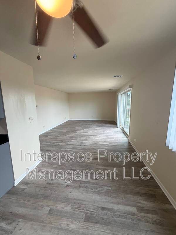 Building Photo - 9937 S Cicero Ave