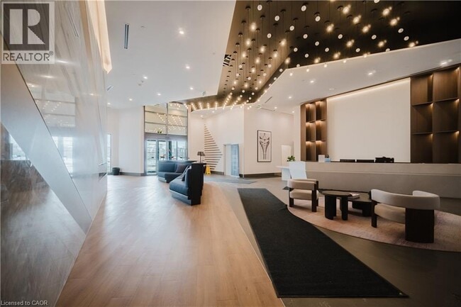 Building Photo - 1037 The Queensway