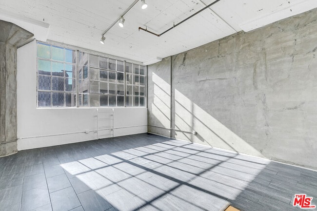 Foto del edificio - 420 San Pedro St