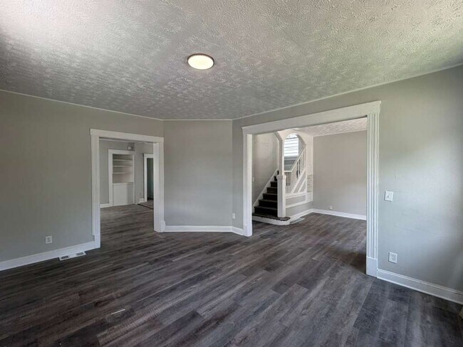 Foto del edificio - Comfortable & Convenient West Side Living