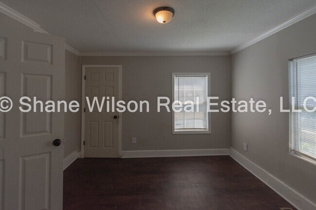 Foto del edificio - Little 2 BR / 1 BA home ready for rent!