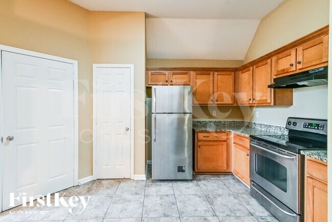 Building Photo - 852 Parham Cir