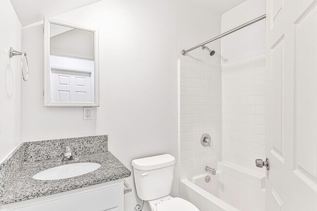 Foto del edificio - 319 Hermosa Ave