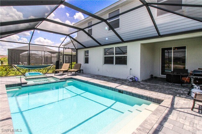 Foto del edificio - 2213 Avocado Ln