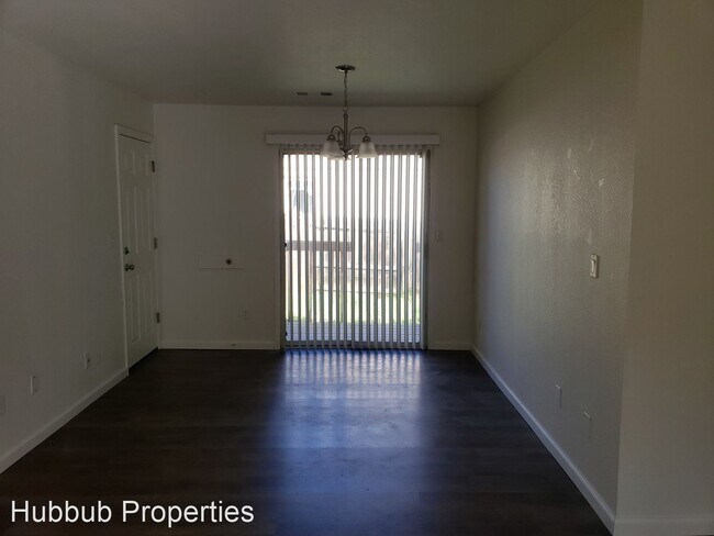 Building Photo - 3 br, 2 bath House - 4654 Chico St.