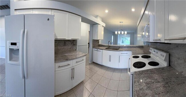 Building Photo - 20653 Country Barn Dr