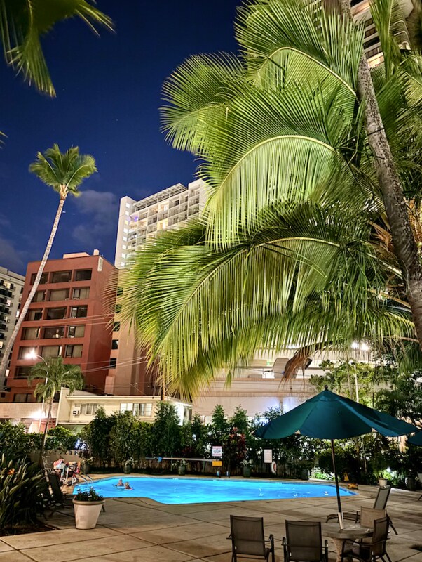 Foto del edificio - 425 Ena Rd