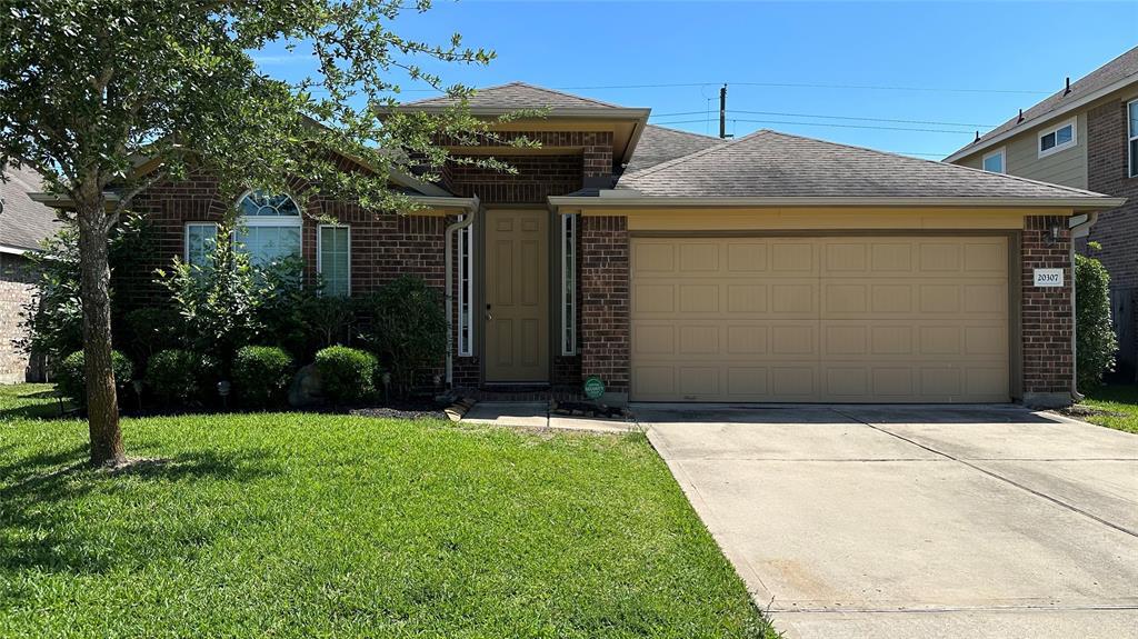 Foto principal - 20307 Towering Cypress Dr