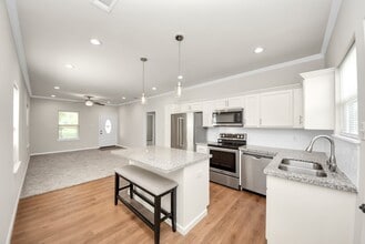 Building Photo - 3703 Lila St
