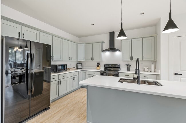 Foto del edificio - 1221 East Emma Drive