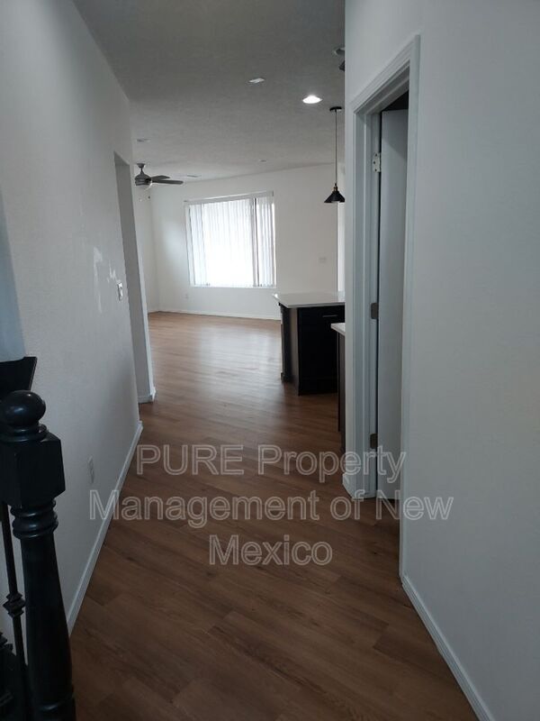 Foto del edificio - 2367 Quinn St NE