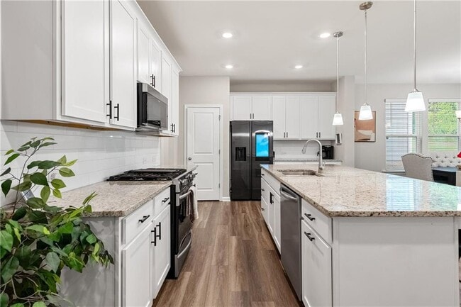 Building Photo - 3363 Park Pointe Cir