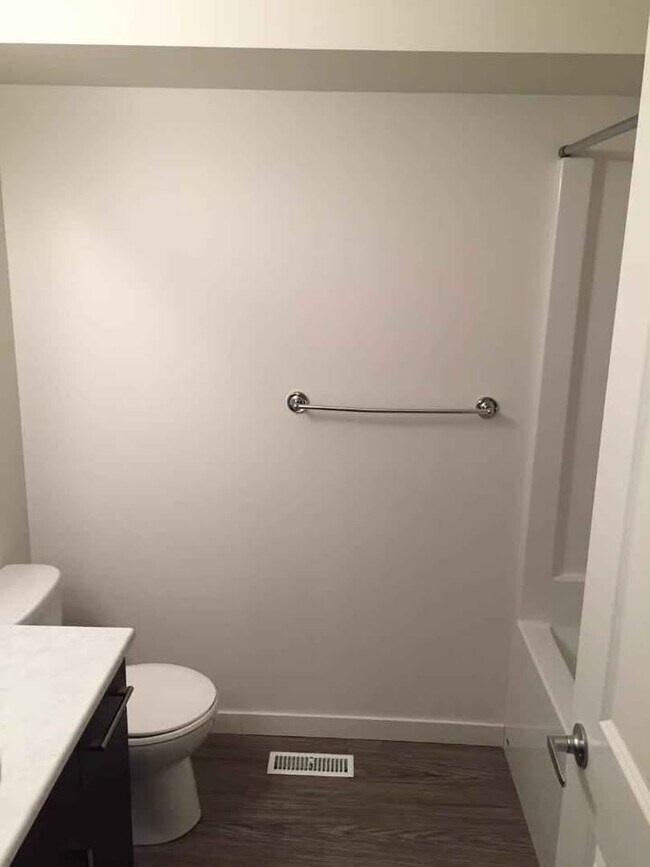 Photo du bâtiment - 925-925 Dugas St