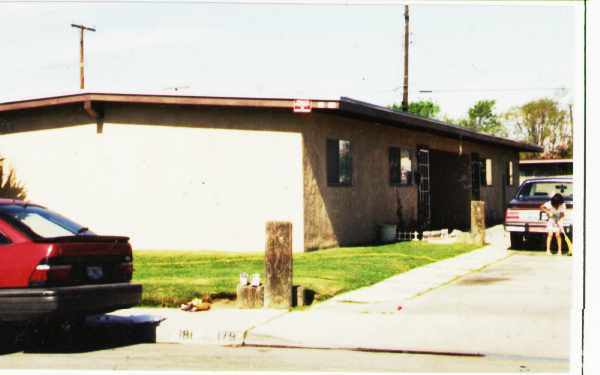 Building Photo - 179-181 Ann Ave