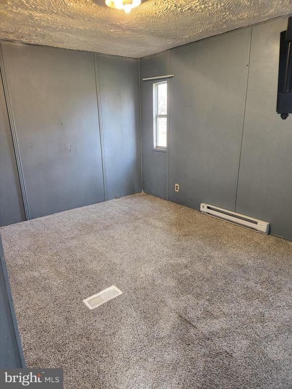 Foto del edificio - 9751 Winchester Ave