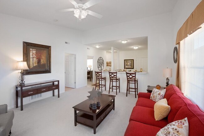 Planos de planta abiertos con espacio habitable flexible - Redwood Vermilion